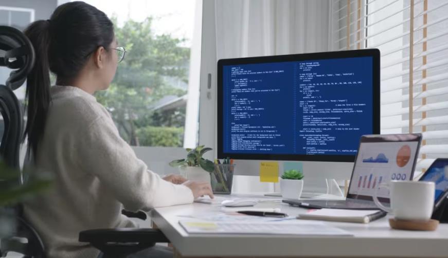洮南市企业数字化解决方案:机器学习赋能商业模式升级的核心路径